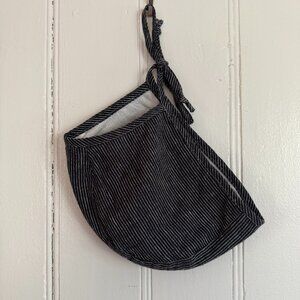 Briar baby bonnet